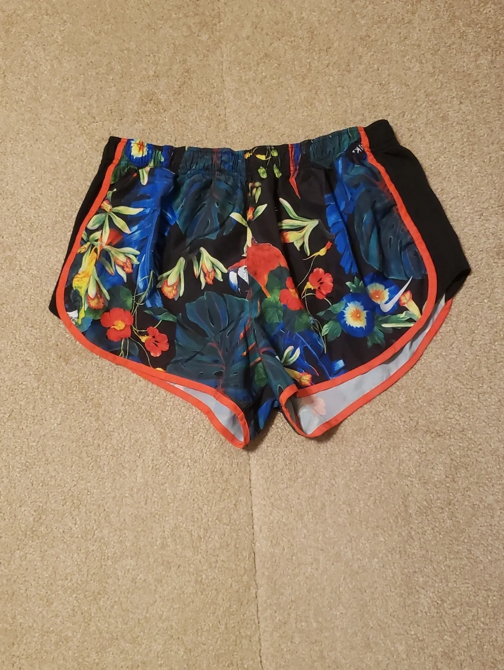 Nike Women's Dry Tempo Running Shorts